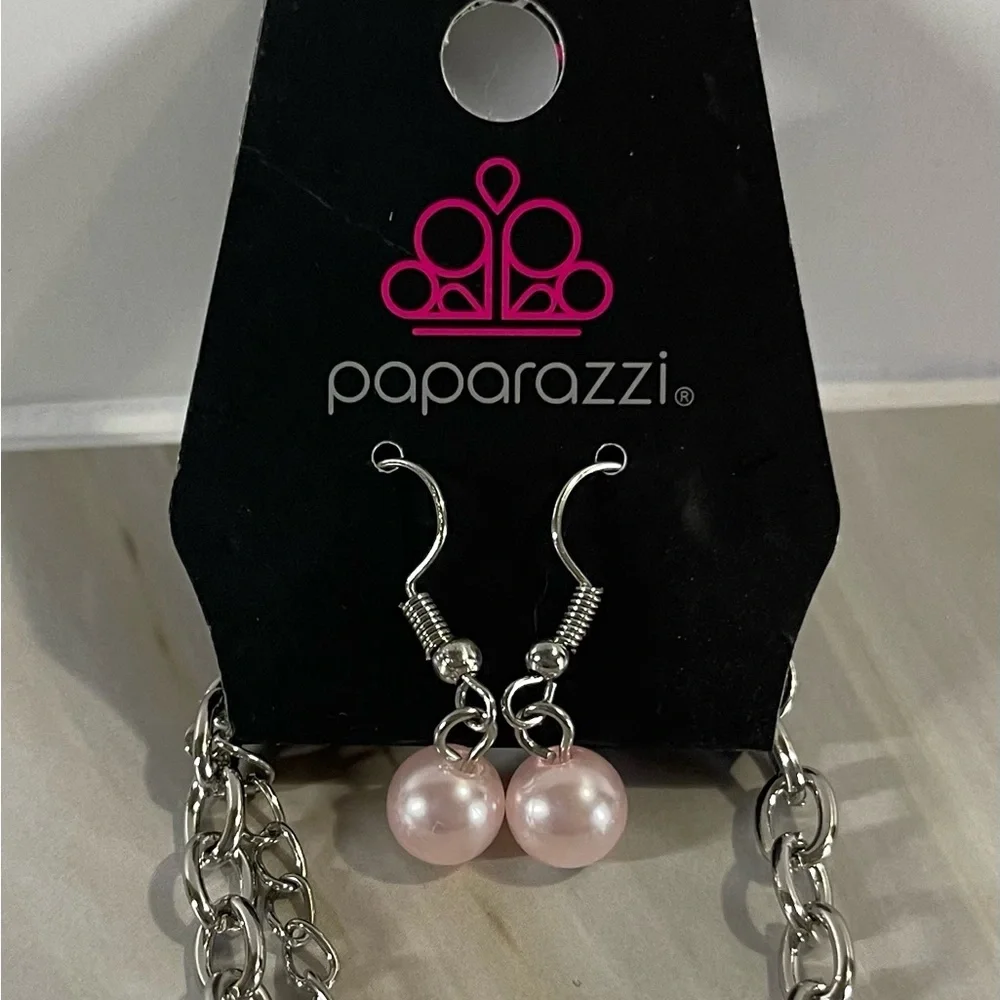 NEW Paparazzi Silver and Pink Necklace with Classic Link Design